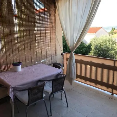 In With Sea View, Terrace, Air Conditioning, Wi-fi